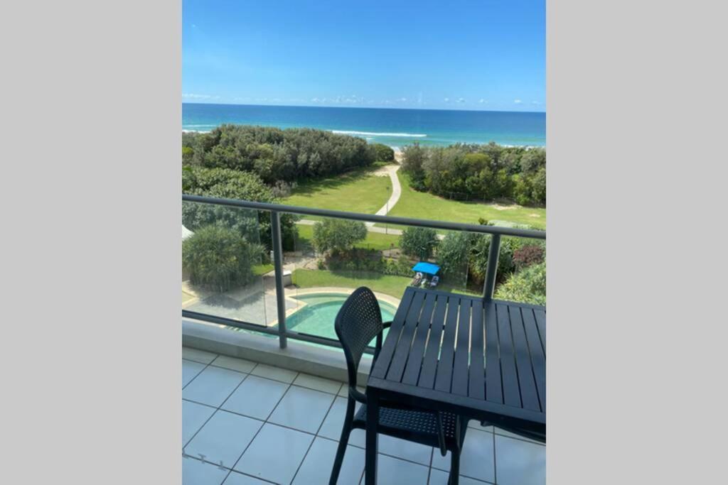 Ocean Bliss - Top Floor Beachfront Studio With Amazing Views ! Маркула Экстерьер фото